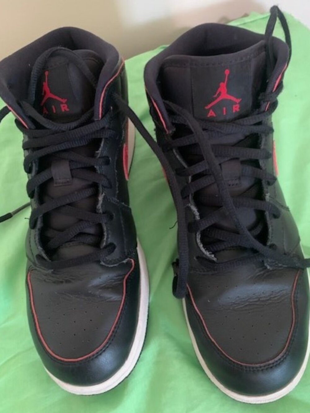 Nike Air Jordan One Retro (HIGH)